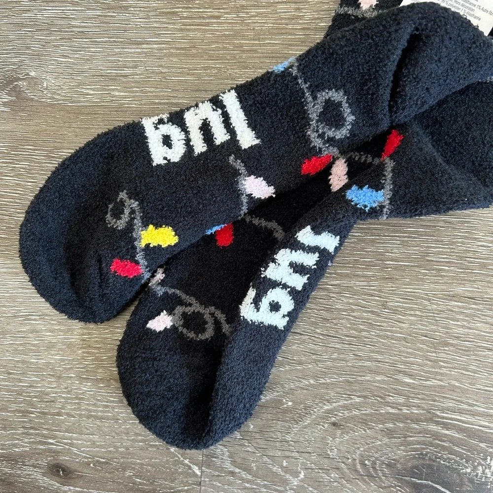 NWT Lug Fuzzy Soft Cozy Christmas Socks
